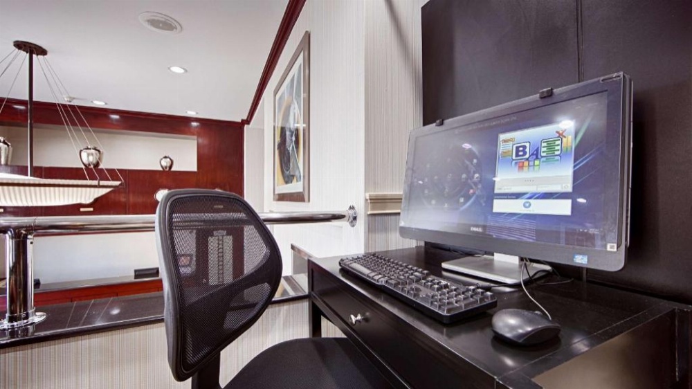 Best Western Kennedy Airport Image 25